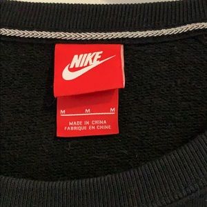 Nike Tops - Women’s Nike sweatshirt Nike Tops - Women’s Nike sweatshirt